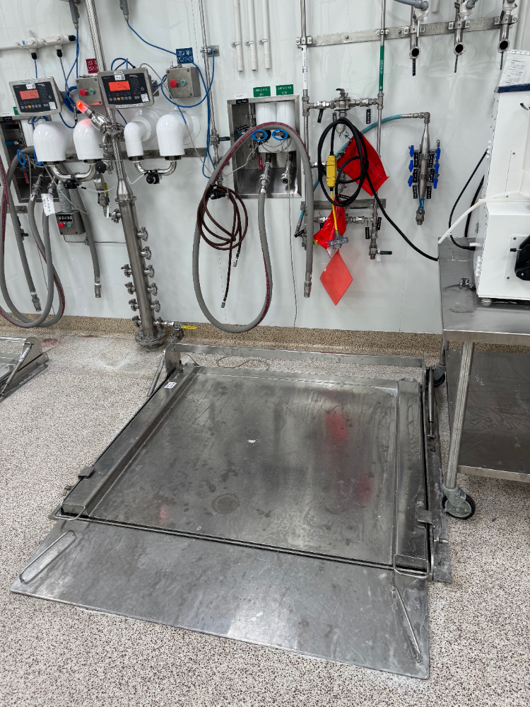 Image of Sartorius IFXS4 Floor Scale